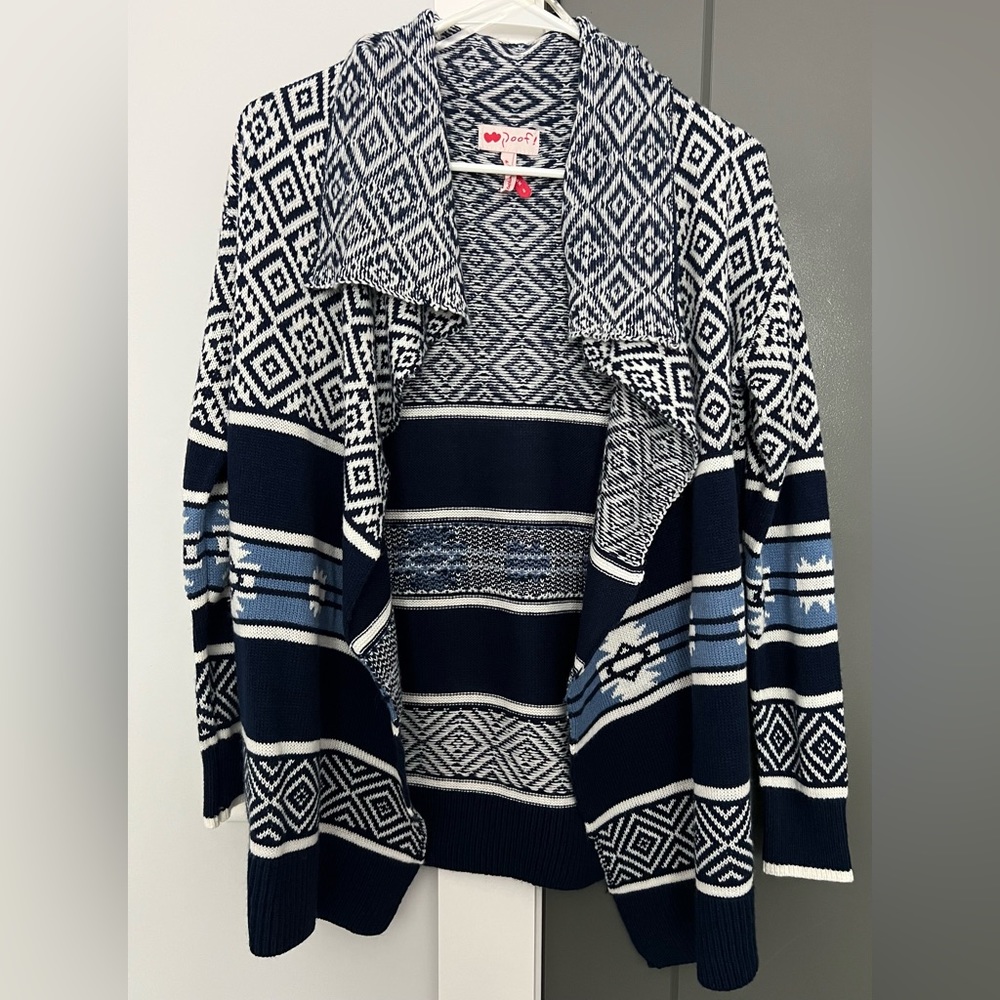 Warm, Comfy Knit Sweater Cardigan in Small